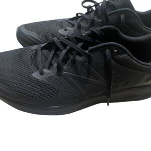 New Balance Men's Black Athletic Shoes